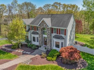 13 Parkland Dr, Milford, NJ 08848