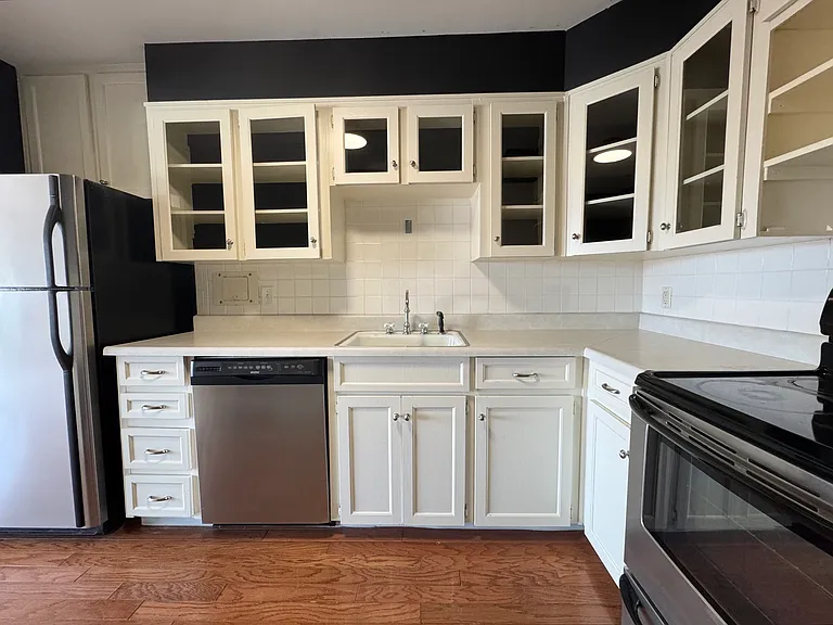 4545 Wornall Rd #1108 — Photo 7