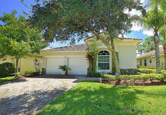 Home For Sale In Osprey Isles