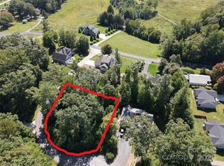 89 Hamilton Woods Ln, Etowah, NC 28729