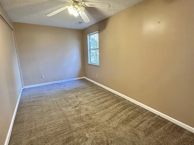 5624 Cairo Ave — Photo 10