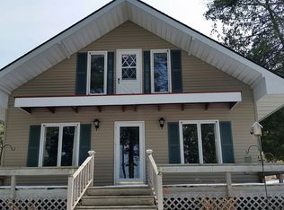 1621 Nippissing Trl, Indian River, MI 49749