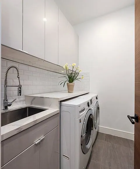 15030 Hartsook St — Photo 29