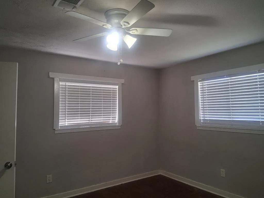 2234 Barrett Ave Unit A — Photo 2
