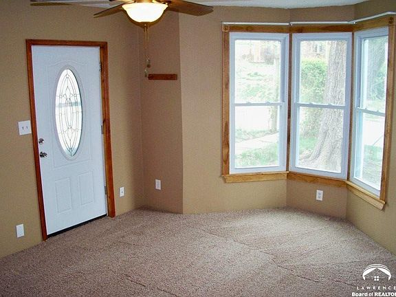 5th image of 311 Grand Ave