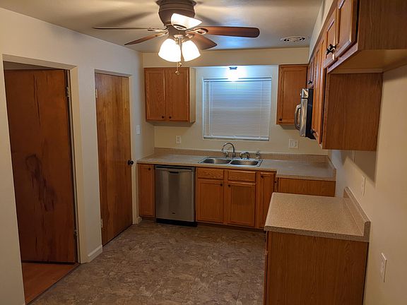 4th image of 9127 Trefore Ave