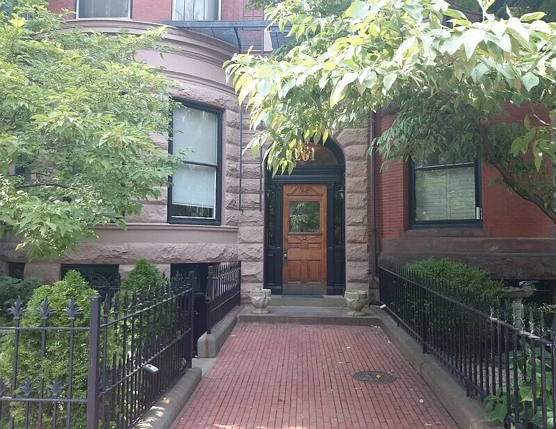 Studio, 1.0 bath, 640 sqft, $1,990 — Photo 1