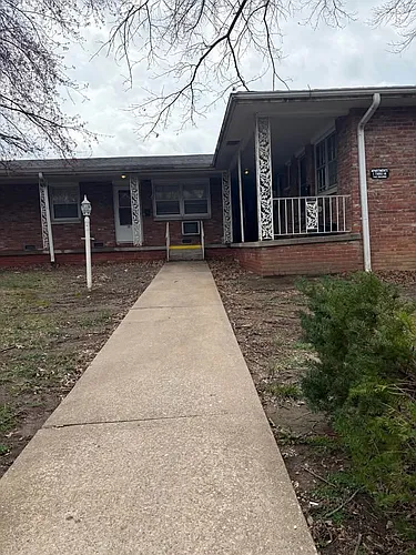 1258 E Elm St #13 Photo 1