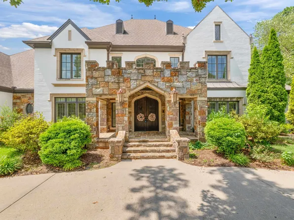 4 Sologne Cir, Little Rock, AR 72223