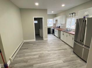 34 Marblehead St #2, North Andover, MA 01845