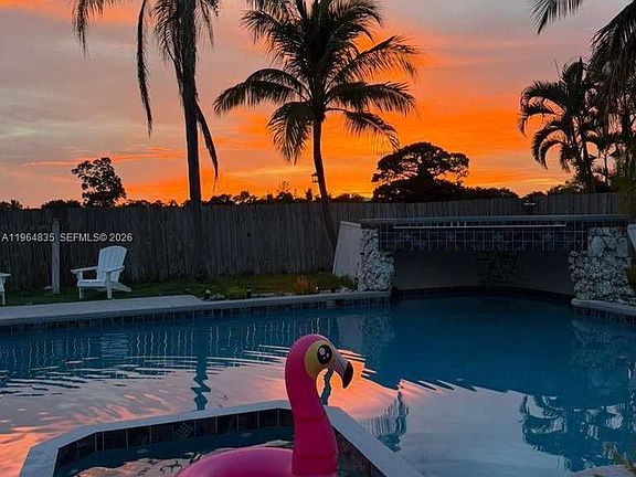 4th image of 2068 SE Triumph Rd