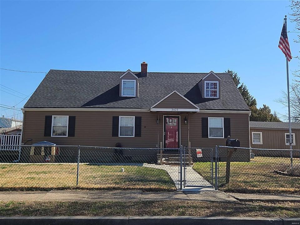 1st image of 3423 Court Way