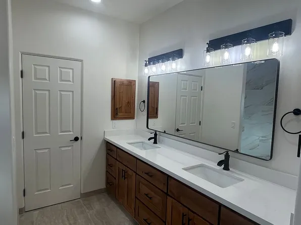 1975 Loma Linda Dr, Wickenburg, AZ 85390