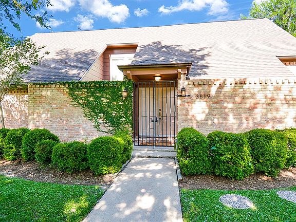 4th image of 3819 Pecan Valley Dr