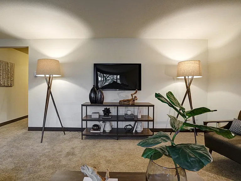 Upland Terrace — Photo 32