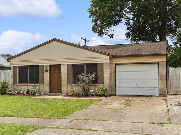 2nd image of 2633 Dolores Dr