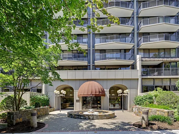 15 Stewart Place #1S, White Plains, NY 10603