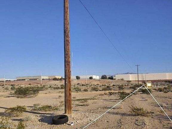 5th image of W Piper Ave