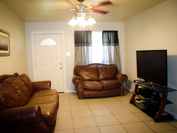 4th image of 1006 Starlite Dr