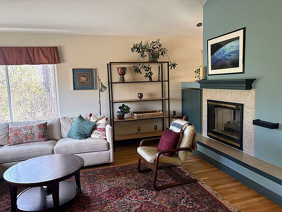 2nd image of 480 West St