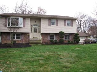 640 Claire Rd, Warminster, PA 18974