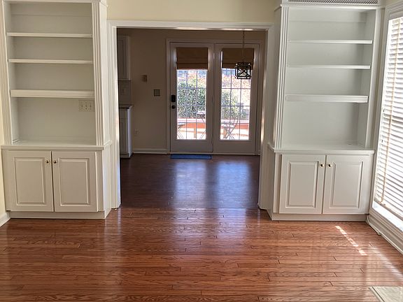 4th image of 7004 Englehardt Dr