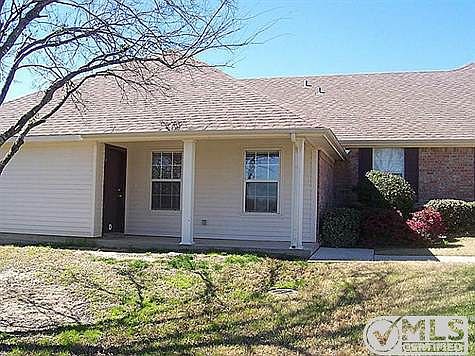 2nd image of 1901 W Jamestown Dr