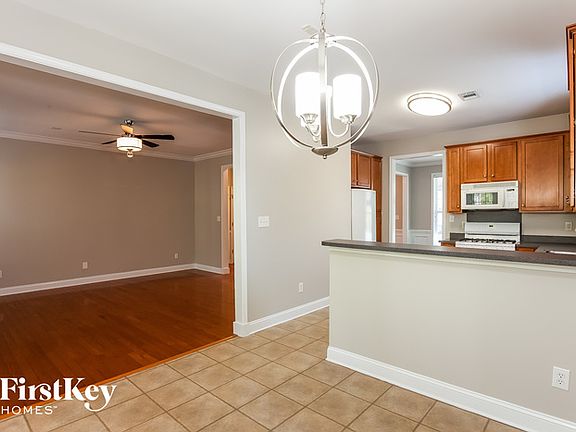 5th image of 9443 Brighthaven Ln