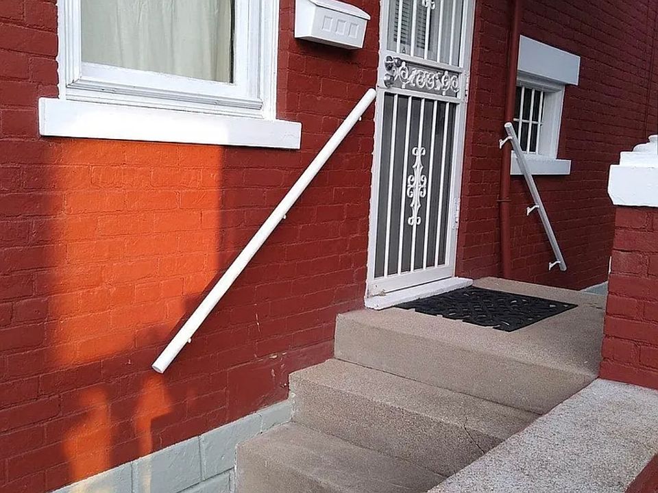 entry on right side of house