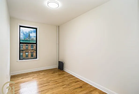 Rented by Century 21 Metropolitan | media 13