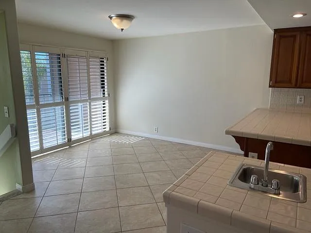 811 Kalpati Cir #A — Photo 3