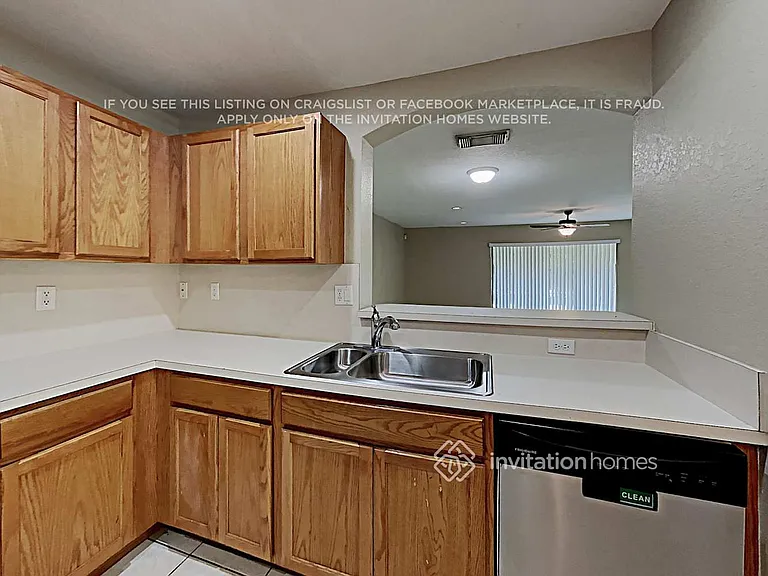 6114 Whalton St — Photo 8