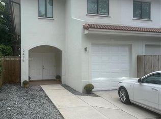 2476 SW 11th St, Miami, FL 33135