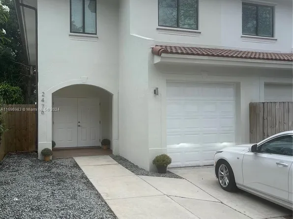 2476 SW 11th St, Miami, FL 33135