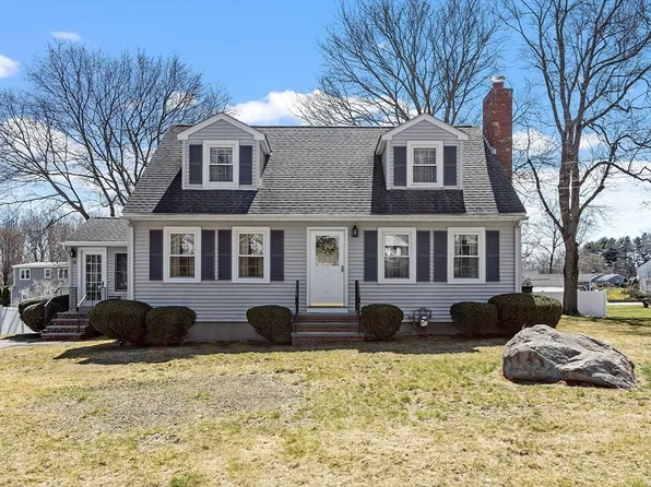 6 Northgate Rd, Chelmsford, MA 01824