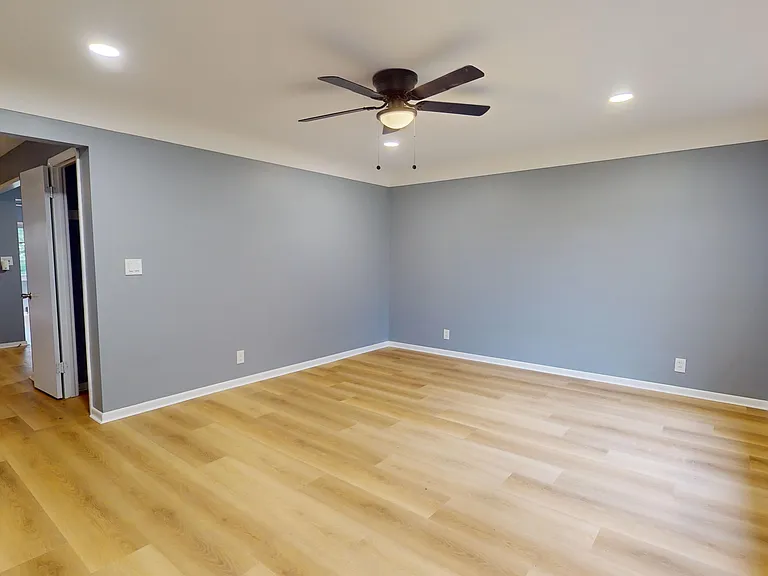 13686 Harper Rd — Photo 7