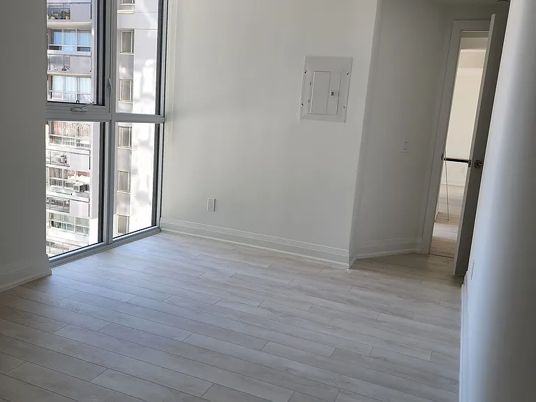 1461 Lawrence Ave W #1501 — Photo 7
