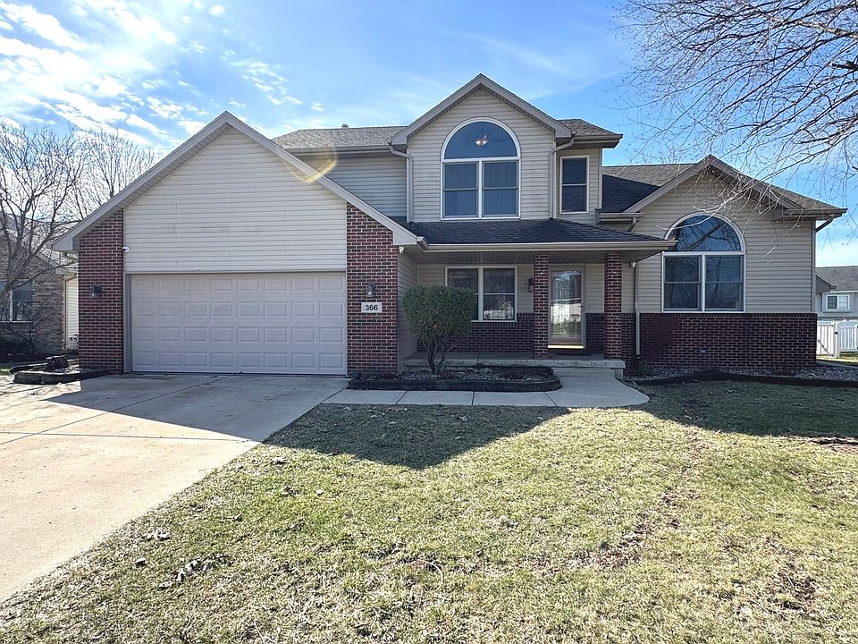 1st image of 366 Centerpoint Dr S