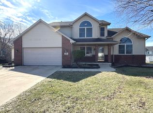 366 Centerpoint Dr N, Bourbonnais, IL 60914
