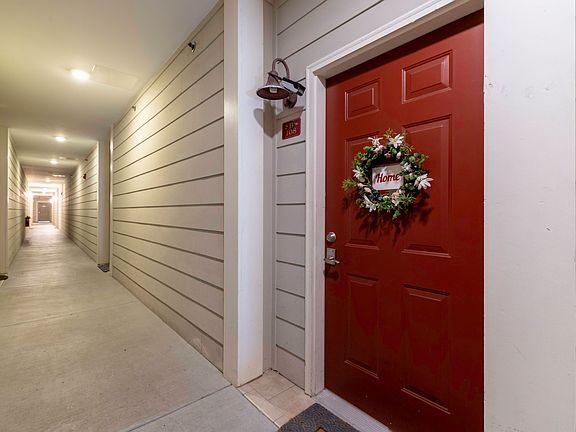 4th image of 1984 Folly Rd APT B108