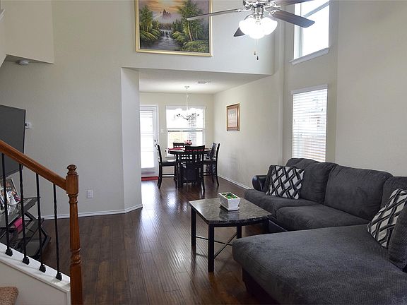 2nd image of 9607 Raeburn Ct