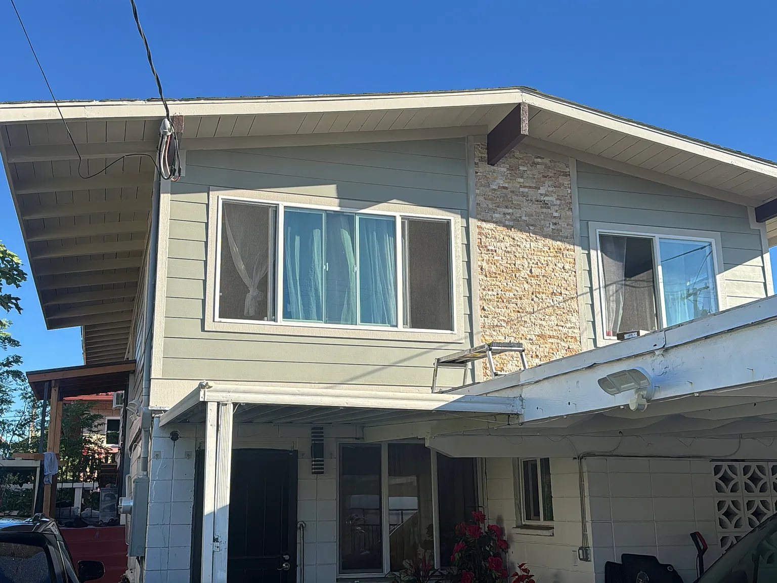 4 bed, 1.5 bath, 1056 sqft, $3,800 — Photo 1