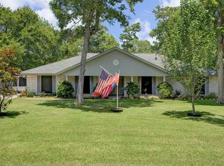 1209 Shady Oak Ln, Dickinson, TX 77539