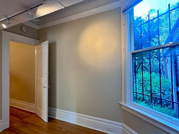 4th image of 586 Church St