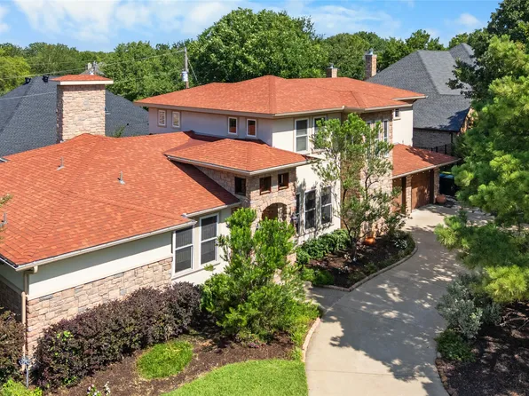 4921 Dogwood St, Flower Mound, TX 75028