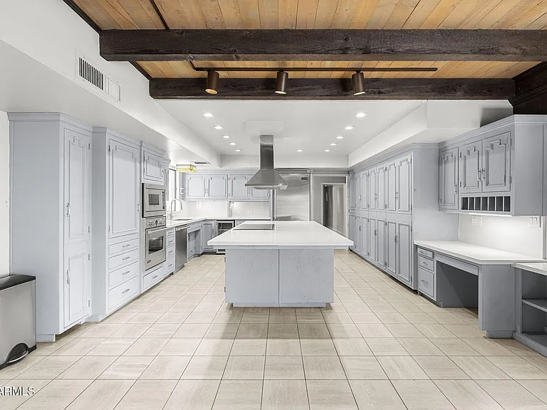 6900 N Highlands Dr — Photo 26