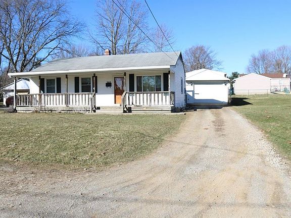 2nd image of 205 Rose Ave
