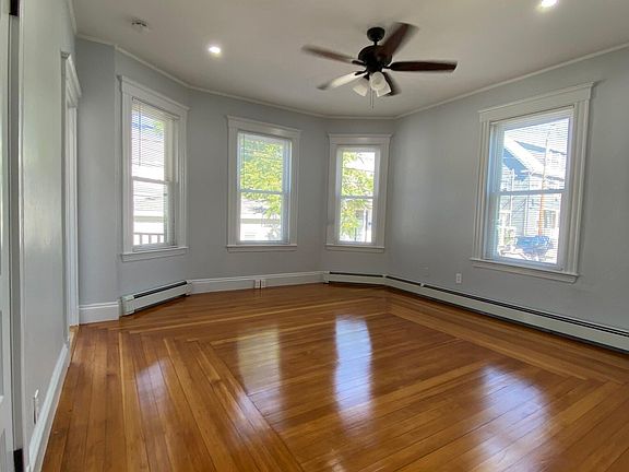 5th image of 24 Hancock St #1