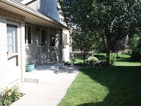 4th image of 8064 Mistyview Dr SW #135