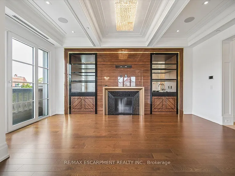 300 Randall St S #211 — Photo 23